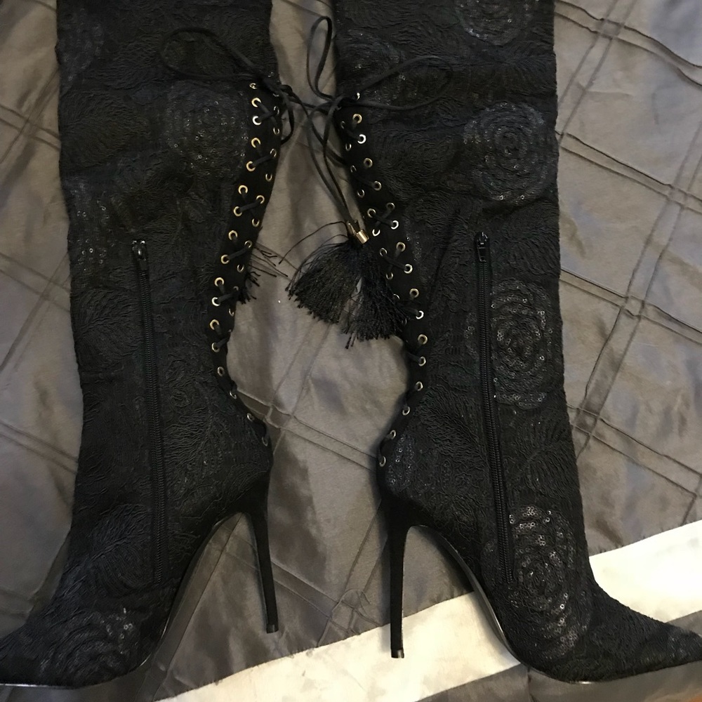 Night on the Town Heels 😎